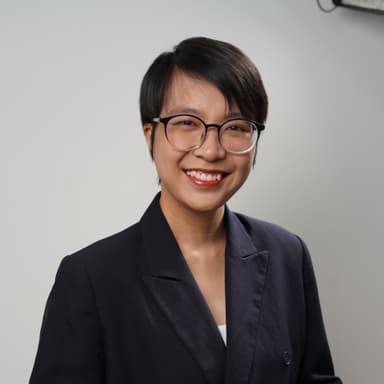 Daisy Hoa Pham